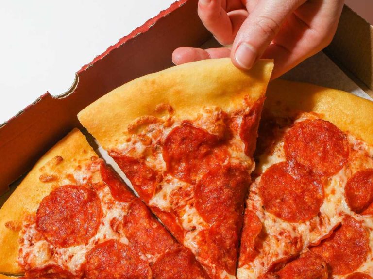 Domino’s Pizza Calories Count Per Slices