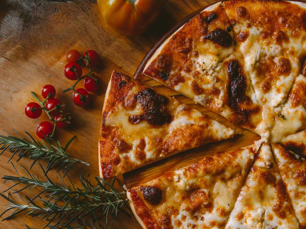 Is Pizza Hut Delivery Open On Christmas Day?