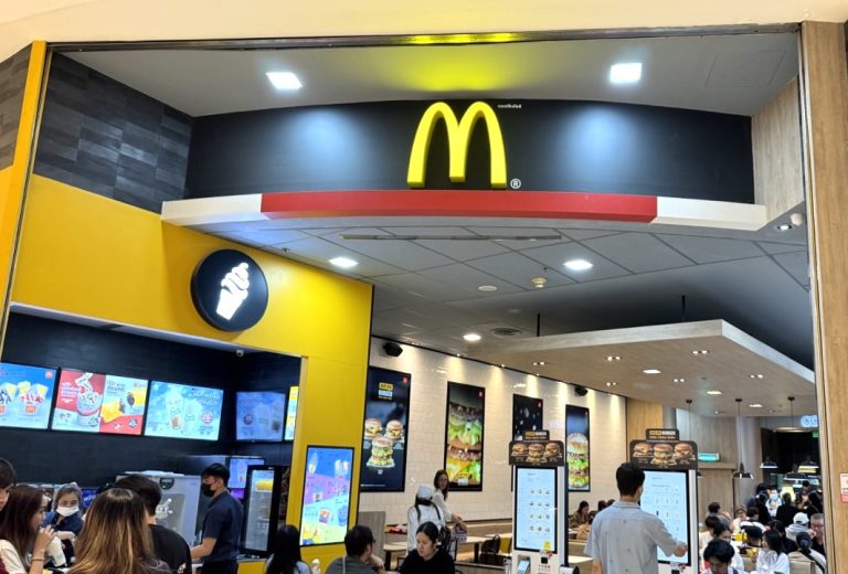 McDonald’s Hours 2024: What Time Does McDonald’s Open & Close?